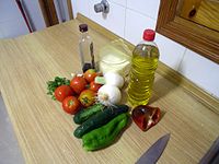 200px-gazpacho_ingredients